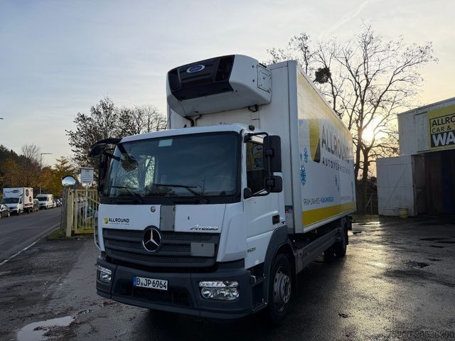 Ledusskapja kravas automašīna MERCEDES-BENZ Atego 3 4x2 BL Kühlkoffer/LBW/Automatik