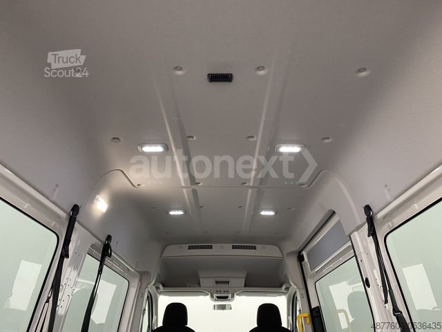 Minibús VOLKSWAGEN Crafter 35 *ROLLSTUHL-LIFT* KAMERA+STNADHEIZ 200