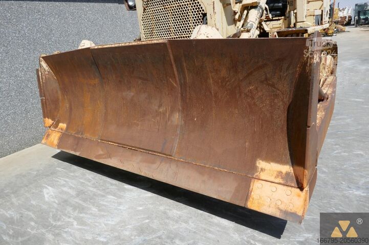 جرافة Caterpillar D7G Ex-army