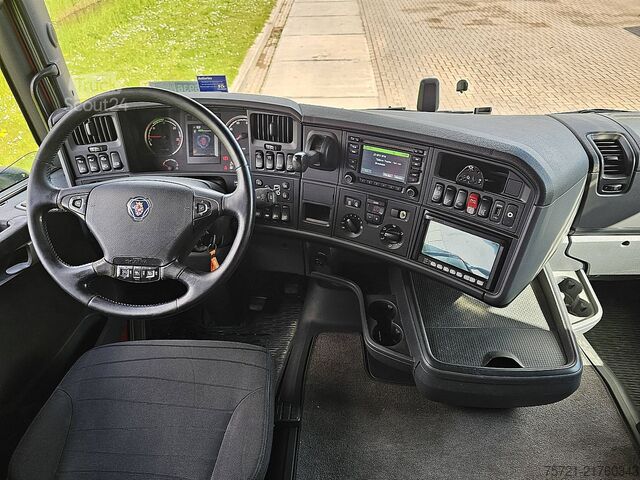 Estándar-SZM SCANIA R490