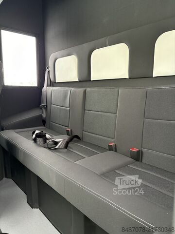 Transportor de animale Renault Master AKX 5-Sitzer Automatik