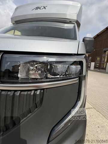 автомобиль для перевозки лошадей Renault Master AKX 5-Sitzer Automatik