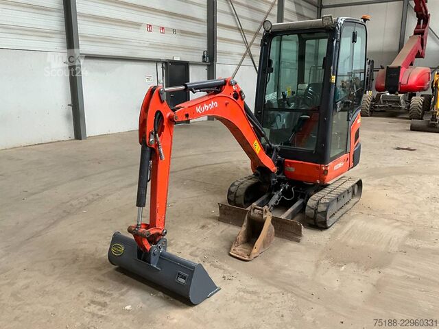Miniexcavadora Kubota KX 016-4
