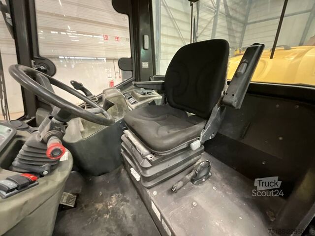 Nakladalnik Mecalac AX 850