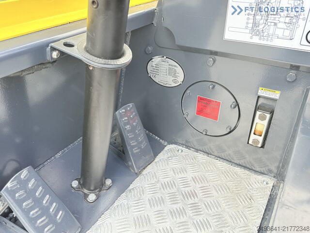 Stivuitor cu patru direcții Combilift C3000CB GAS TRIPLEX 4900 POSITIONER TOP1