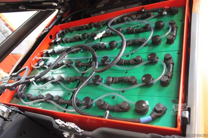 Vysokozdvižný vozík Linde E 16 PH EVO 386-02