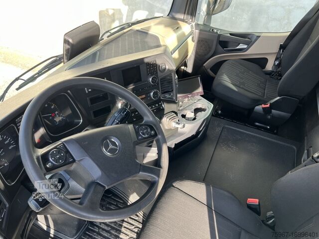 Autobasculantă cu trei laturi Mercedes-Benz Actros 2545