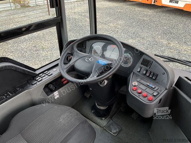 Kĺbový autobus Mercedes-Benz Conecto G