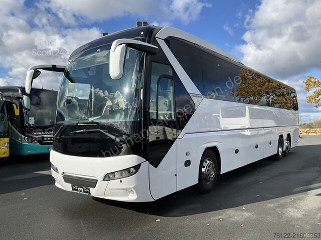 Reisebus Neoplan Tourliner L