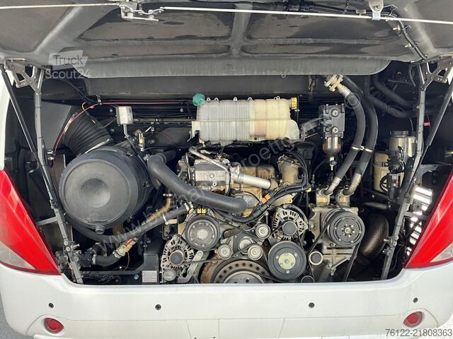 Reisebus Neoplan Tourliner L