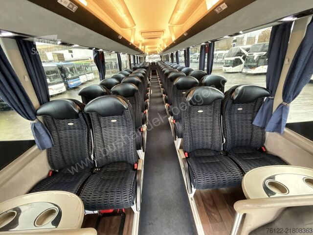 Reisebus Neoplan Tourliner L