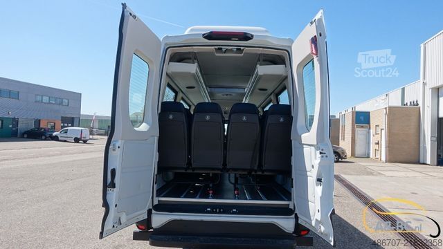 Turistbus IVECO NEU Daily 65C18 24 Sitze
