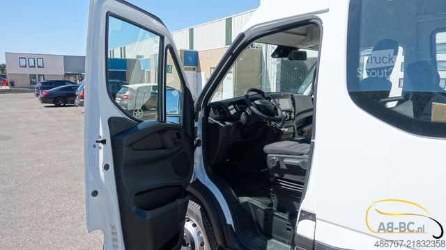 Turistbus IVECO NEU Daily 65C18 24 Sitze