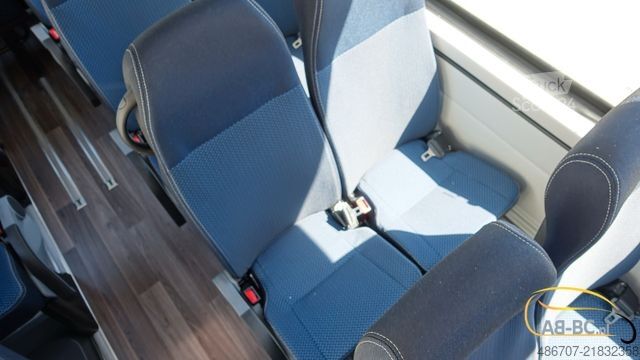Turistbus IVECO NEU Daily 65C18 24 Sitze