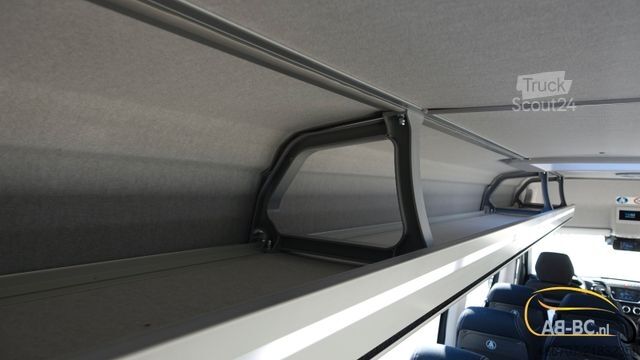 Turistbus IVECO NEU Daily 65C18 24 Sitze