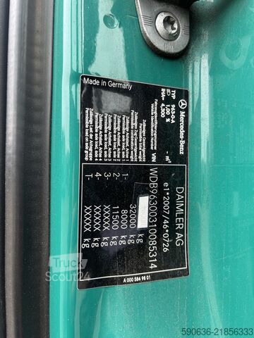 Flatbed truck with tarp Mercedes-Benz Antos 1827, Euro 6, Schiebeplanen-LKW