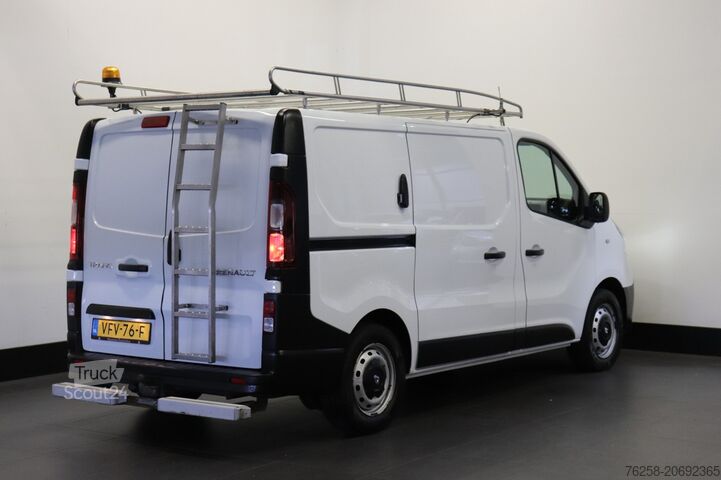 Delivery van Renault Trafic 1.6 dCi EURO 6 - Airco - Cruise - PDC - ...
