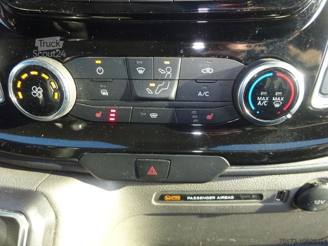 Umpikorja-auto FORD Transit Custom 320 L2H1 Sport Aut. Navi