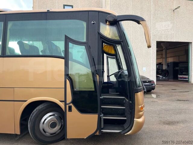 Междуградски автобус Irisbus Domino Orlandi 2001