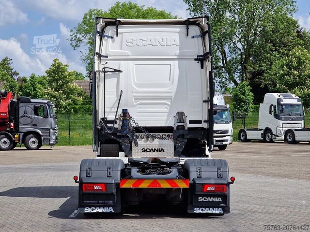 Sējums SZM Scania S520 V8 NGS Highline 4x2 - Low deck - Retarder ...
