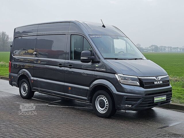 Aukšto stogo universalas M.A.N. E-TGE L3H3 35kWh LED Autom