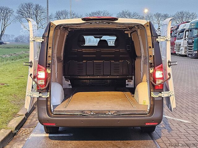 Aukšto stogo universalas MERCEDES-BENZ VITO 116 L3 XL Automaat Navi!