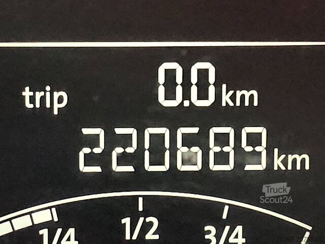 Keleivių vežimas VOLKSWAGEN TRANSPORTER 2.0 TDI L2H1 Combi 9p Airco!