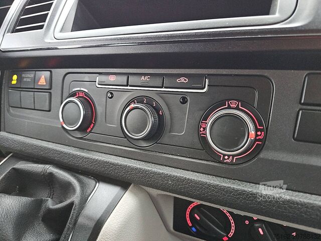 Keleivių vežimas VOLKSWAGEN TRANSPORTER 2.0 TDI L2H1 Combi 9p Airco!