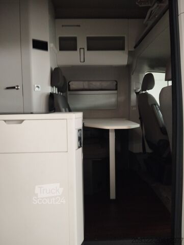 Karavan VW Grand California 600 2.0 TDI