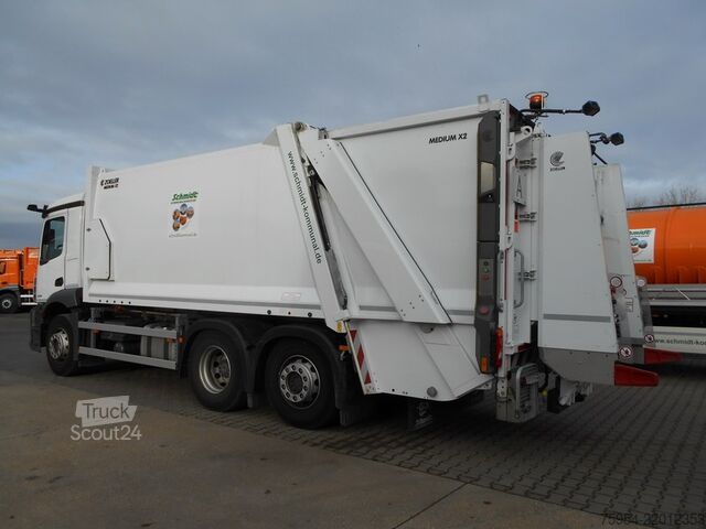 Müllwagen Mercedes-Benz Actros 2536 L 6x2 / Zöller Medium X2 22
