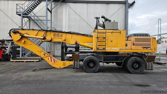 Încărcător pe roți LIEBHERR A924B Baujahr 2006 Umschlagbagger