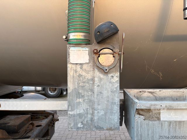 Tanksemitrailer D-TEC 30.000L VA Gülletankauflieger/Gelenkt/2 Stück!