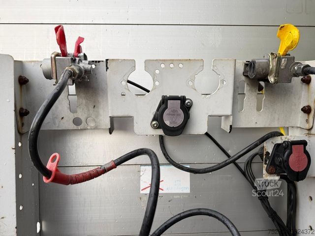 Semi-remorque bâchée SCHMITZ CARGOBULL 3 Achs MEGA Liftachse Hubdach SAF-axles TÜV9/26