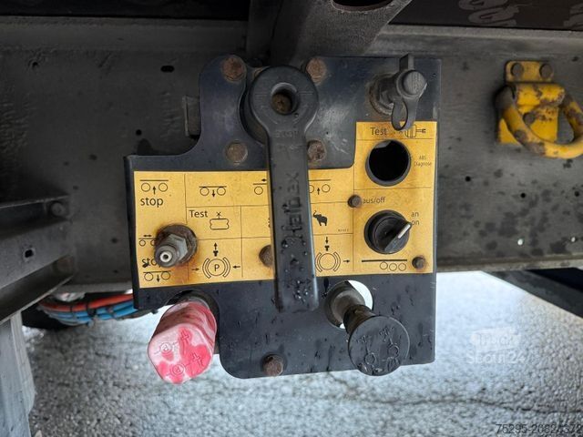 Semi-remorque bâchée SCHMITZ CARGOBULL 3 Achs MEGA Liftachse Hubdach SAF-axles TÜV9/26
