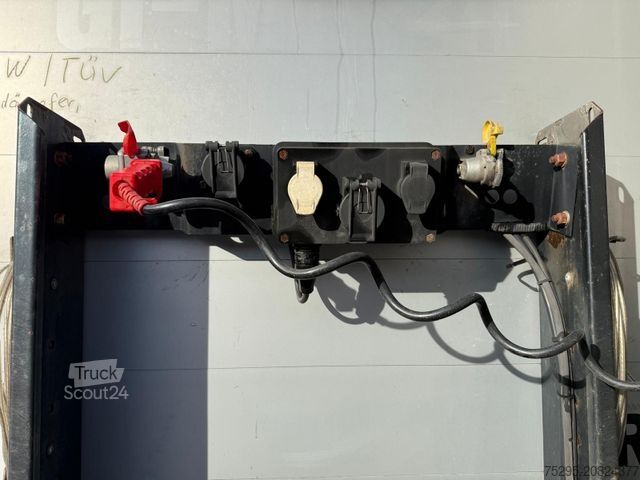 Otevřený návěs s plachtou KÖGEL 3 Achs MEGA Hubdach Liftachse SAF TÜV 01/2026