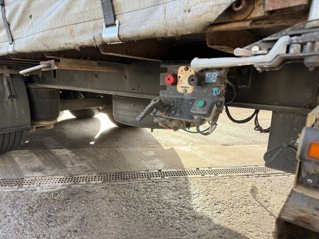 Otevřený návěs s plachtou KÖGEL 3 Achs MEGA Hubdach Liftachse SAF TÜV 01/2026