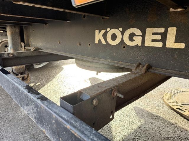 Otevřený návěs s plachtou KÖGEL 3 Achs MEGA Hubdach Liftachse SAF TÜV 01/2026