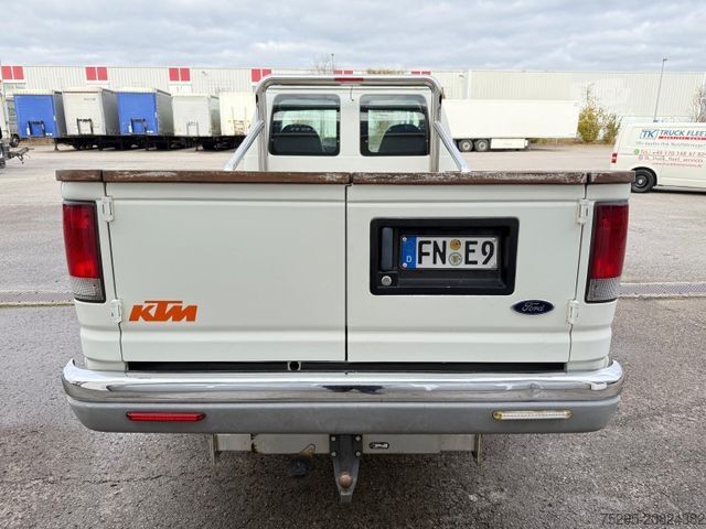 Pick-up FORD Pickup Showtruck für Motorräder AHK TÜV 02/27