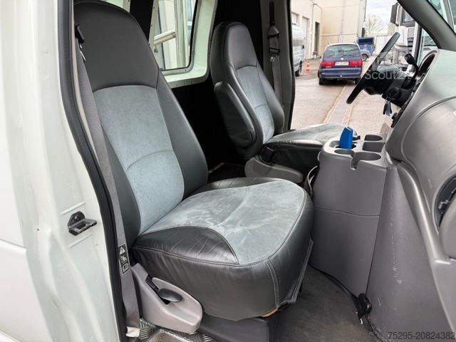 Pick-up FORD Pickup Showtruck für Motorräder AHK TÜV 02/27