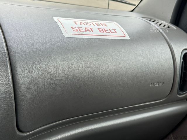 Pick-up FORD Pickup Showtruck für Motorräder AHK TÜV 02/27