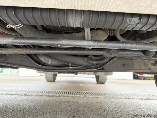 Pick-up FORD Pickup Showtruck für Motorräder AHK TÜV 02/27