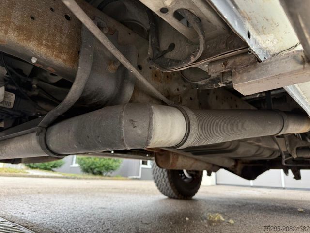 Pick-up FORD Pickup Showtruck für Motorräder AHK TÜV 02/27