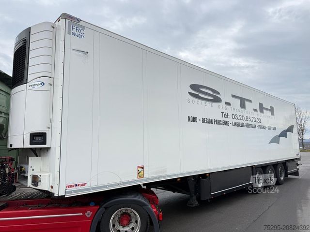 Semirimorchio frigorifero SCHMITZ CARGOBULL 3Achs Carrier1350 Innen2,85 Doppelstock FRC9/27