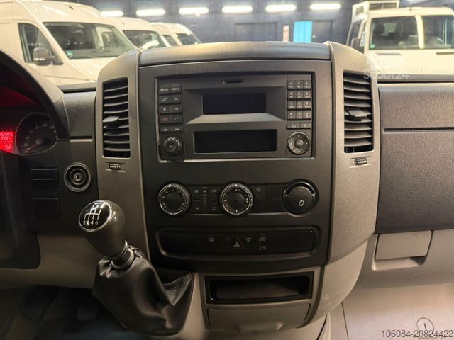 Mikroautobusas VOLKSWAGEN Crafter L2H2 Klima 8 Sitze + Rollstuhl AMF Bruns