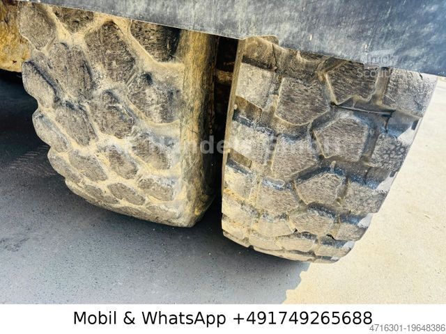 Camion per usi speciali MAN F10 BB 6x6 Bindemittelstreuer *Manual/Analog