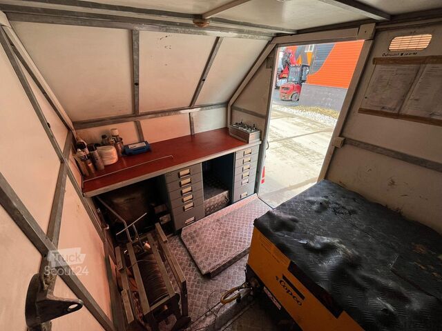 Транспортьор на машини Reko 2000 TD WORKSHOP ON WHEELS