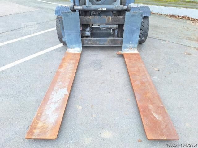 Chariot élévateur frontal  H50D-03