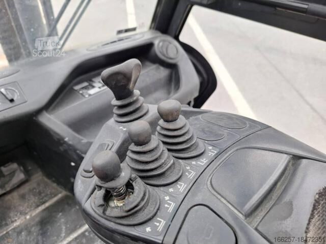 Chariot élévateur frontal  H50D-03