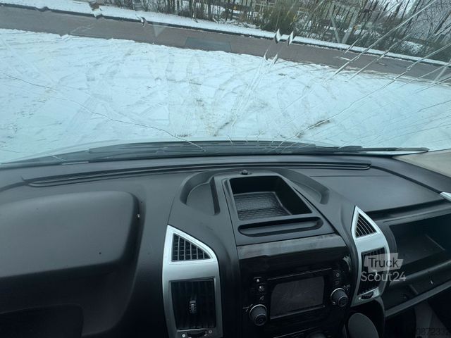 Fourgon tôlé FIAT Ducato Koffer *Navi*Kamera*TÜV neu*Länge 4,20m