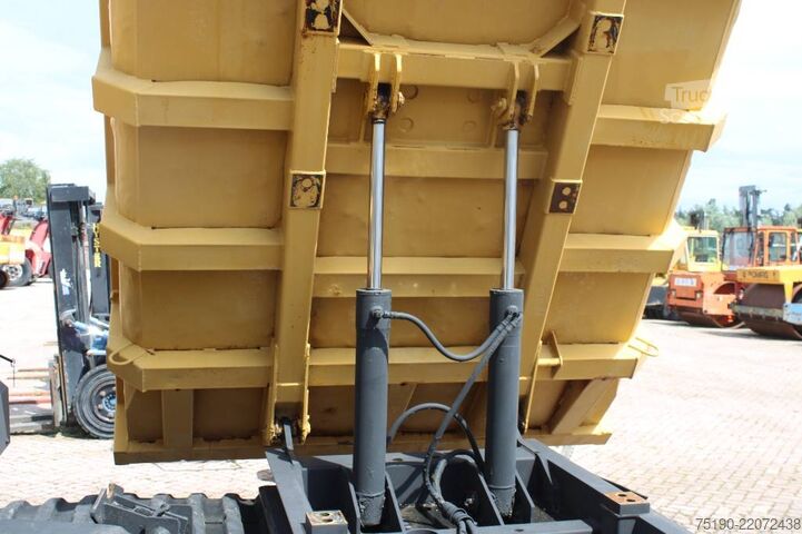 Véhicule à benne Mitsubishi LD 400